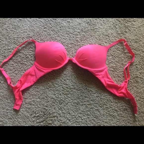 Victoria’s Secret Pink Plunge Push Up Bra - Picture 2 of 5